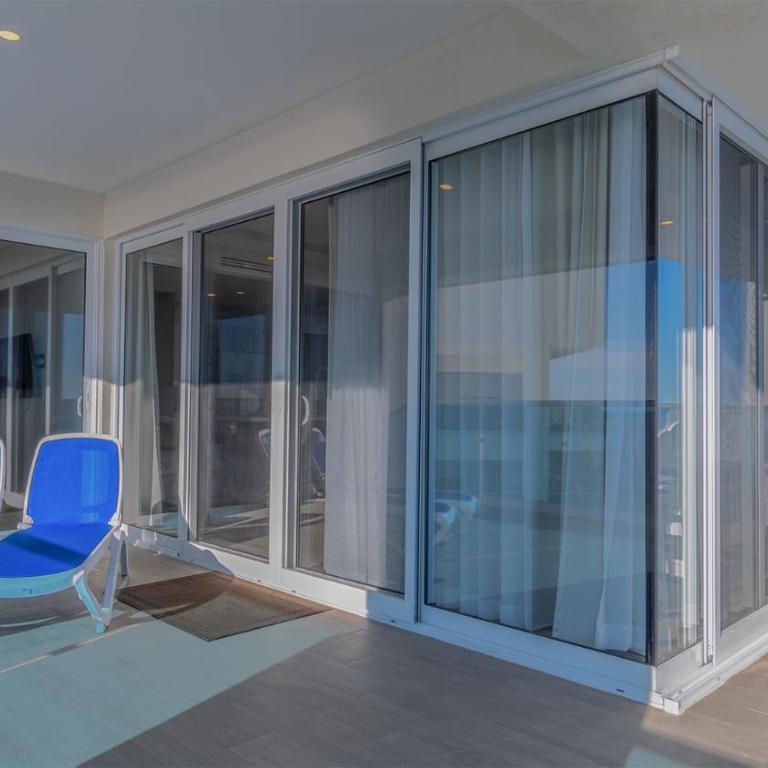 Impressive & beautiful 3 bedroom unit Ocean Front Encantame Velero-2301 - Casa - 3