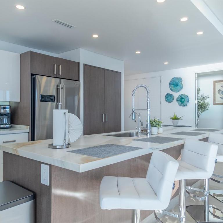 Impressive & beautiful 3 bedroom unit Ocean Front Encantame Velero-2301 - Casa - 7