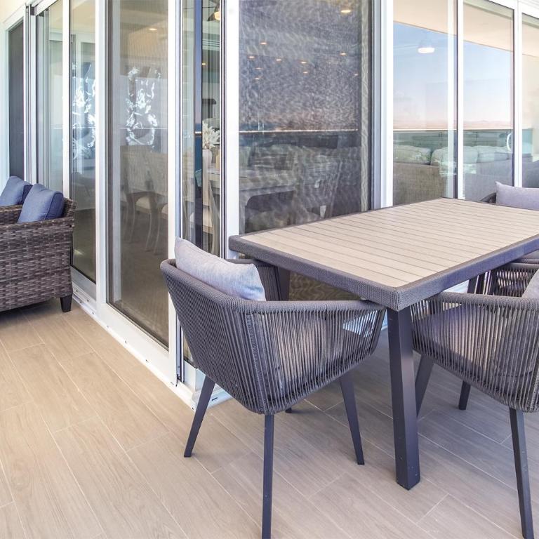 Luxury modern condo at Encantame Towers E1405 - Vacation Home - 39