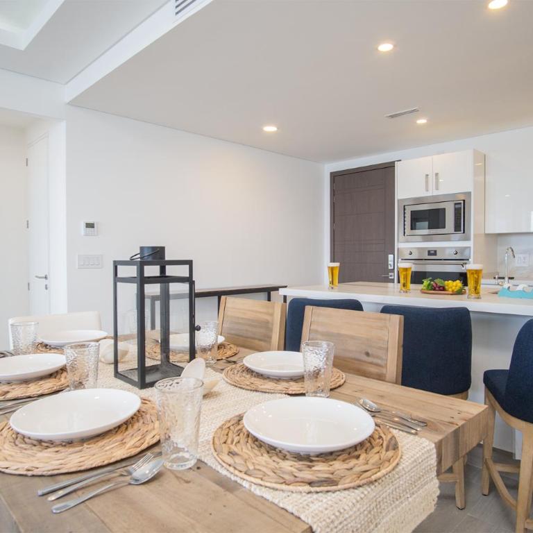 Stunning 2BR condo at Encantame Towers Velero 2302 in playa Encanto - Vacation Home - 10