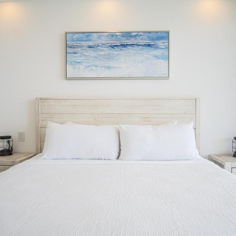 Stunning 2BR condo at Encantame Towers Velero 2302 in playa Encanto - Vacation Home - 21