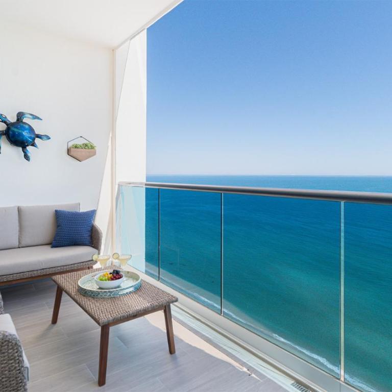 Modern Luxury, Beachfront, Ocean Views C1803 Encantame - Vacation Home - 22