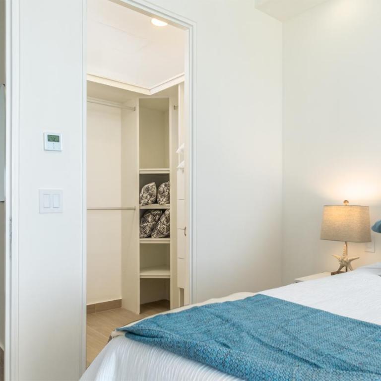 A Style Of Its Own 2 bedroom unit Encantame Viento 1202 - Vacation Home - 17
