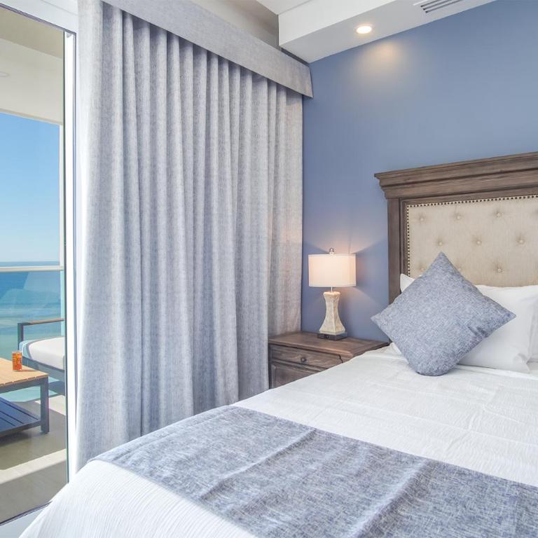Looking for the perfect scape from the city? Peaceful 2 bedroom condo Verano 804 - Vacation Home - 17