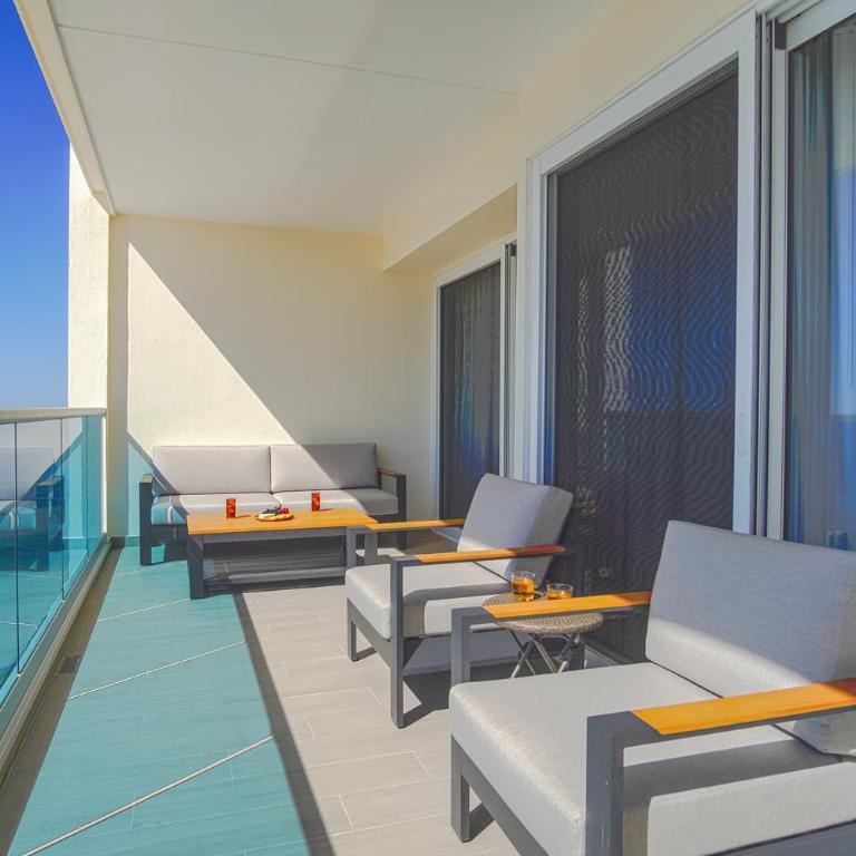 Looking for the perfect scape from the city? Peaceful 2 bedroom condo Verano 804 - Vacation Home - 25