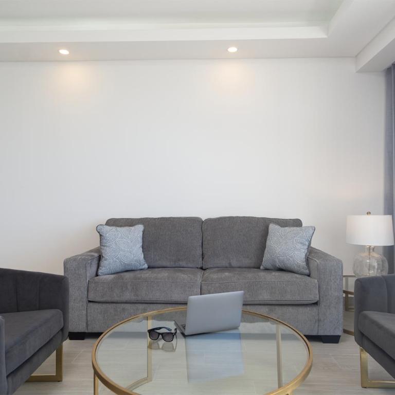 Spectacular 2 bedroom 2bathroom Beach Front Condominium at Encantame C1002 - Casa - 4