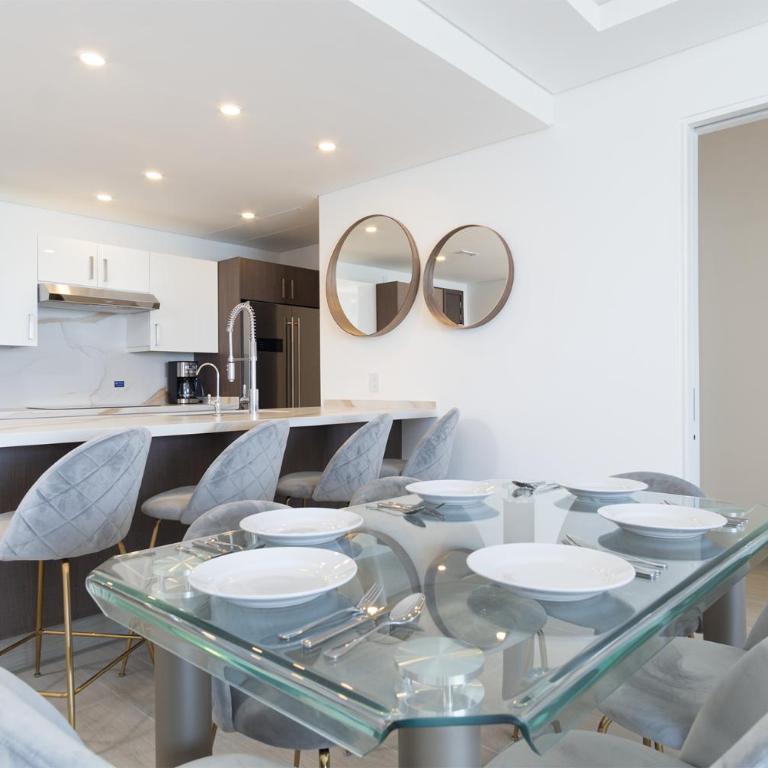 Spectacular 2 bedroom 2bathroom Beach Front Condominium at Encantame C1002 - Casa - 10