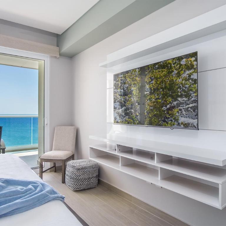 Imagine coming to this gorgeous 2 bedroom condo E1002 - Casa - 19