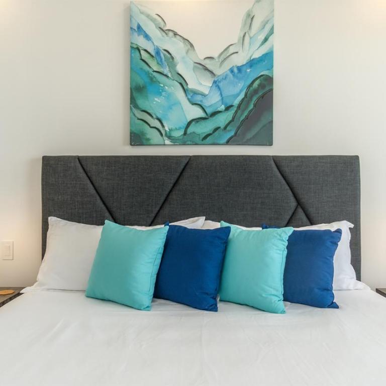 Splash into Summer- Beachfront Condo @ the new Encantame Towers Resort - Vacation Home - 12