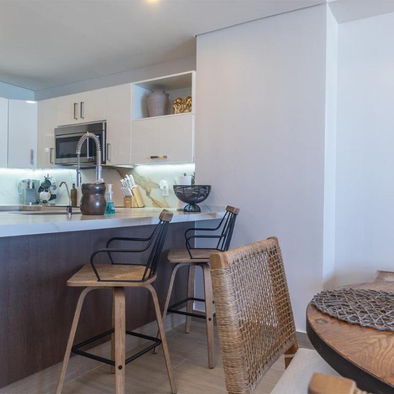 Exceptional one bedroom condominium Viento 803 - Encantame Towers - Casa - 7