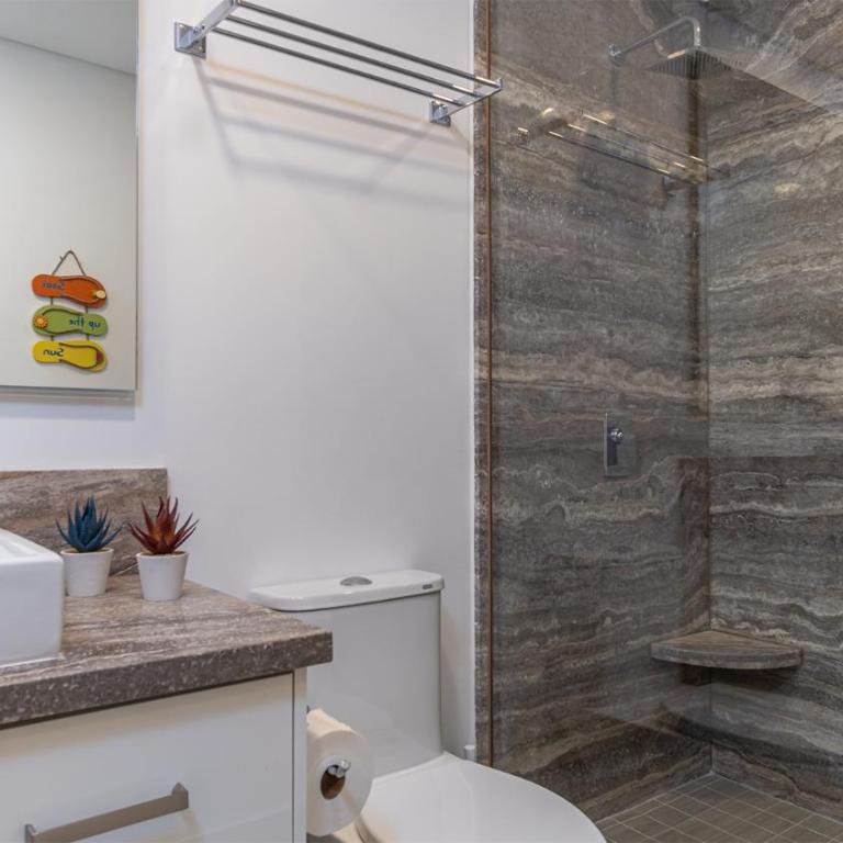 Splash into Summer- Beachfront Condo @ the new Encantame Towers Resort - Vacation Home - 23