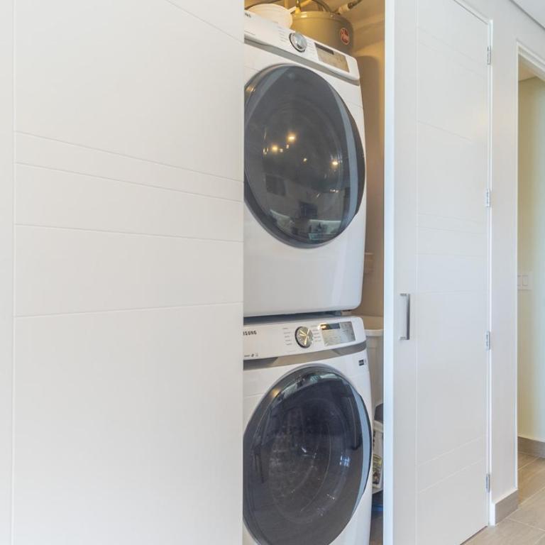 Exceptional one bedroom condominium Viento 803 - Encantame Towers - Casa - 15