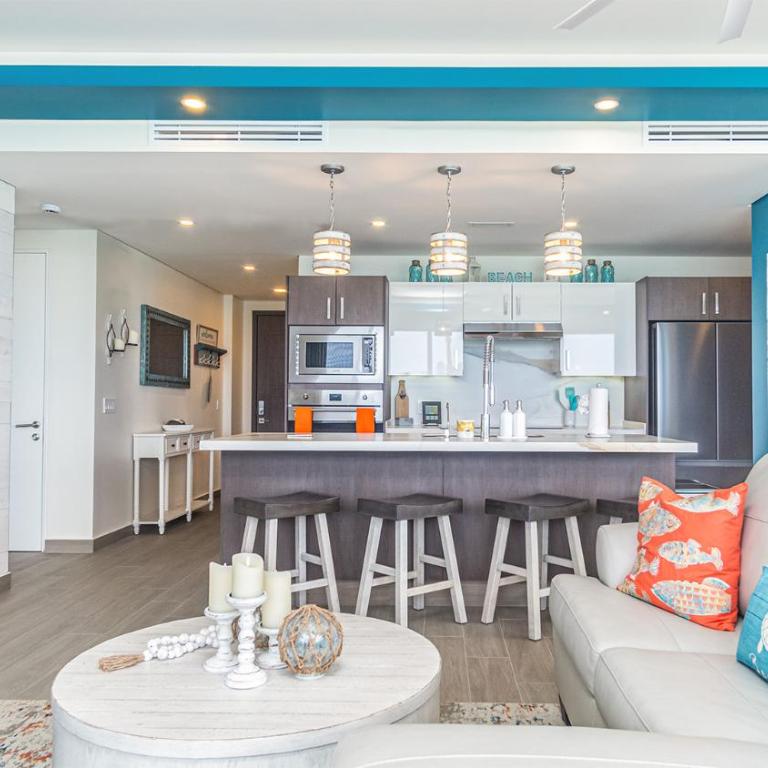 Luxury modern condo at Encantame Towers W1405 - Casa - 13