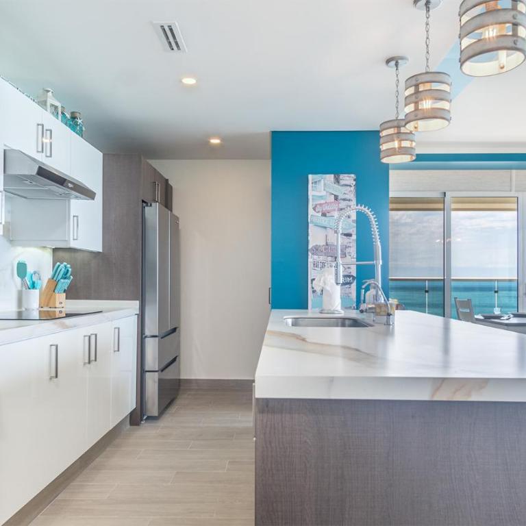 Luxury modern condo at Encantame Towers W1405 - Casa - 16