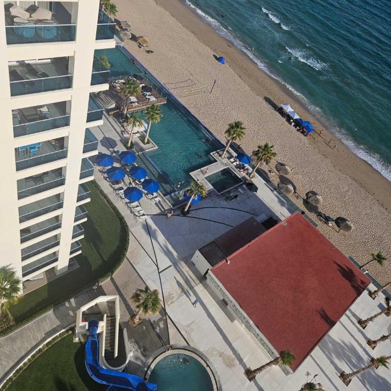 Luxury modern condo at Encantame Towers W1405 - Casa - 43