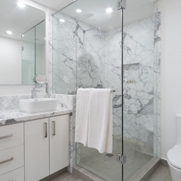 Splash in The New Lazy River/Stay in Modern Luxury Encantame C-403 - Vacation Home - 10