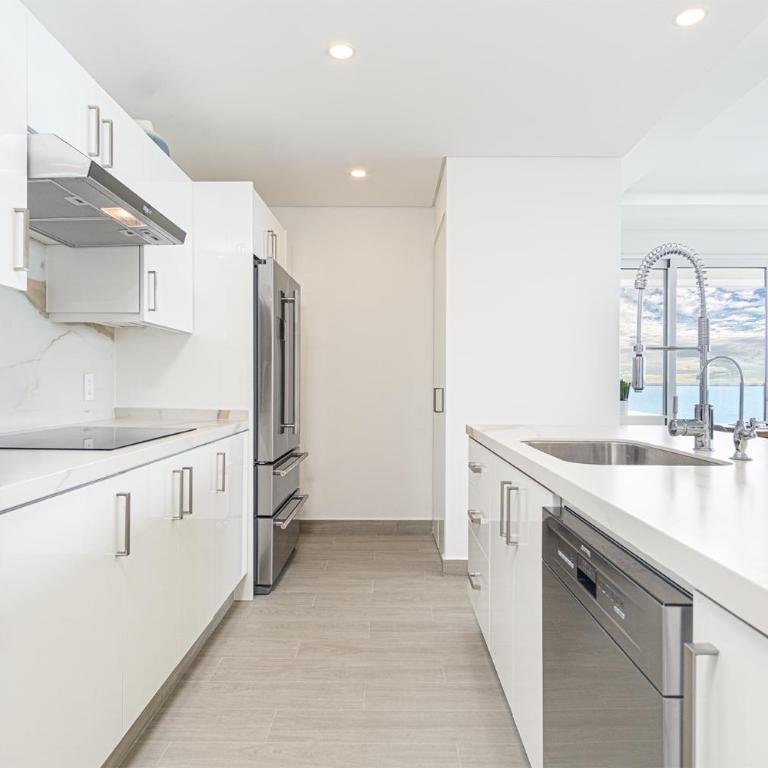 Stunning 2 bedroom Corner Beach Front Condominium Encantame C-1105 - Vacation Home - 16