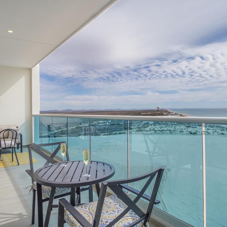 Beautiful 2 bedroom condo Encantame Tower E 802 - Casa - 29