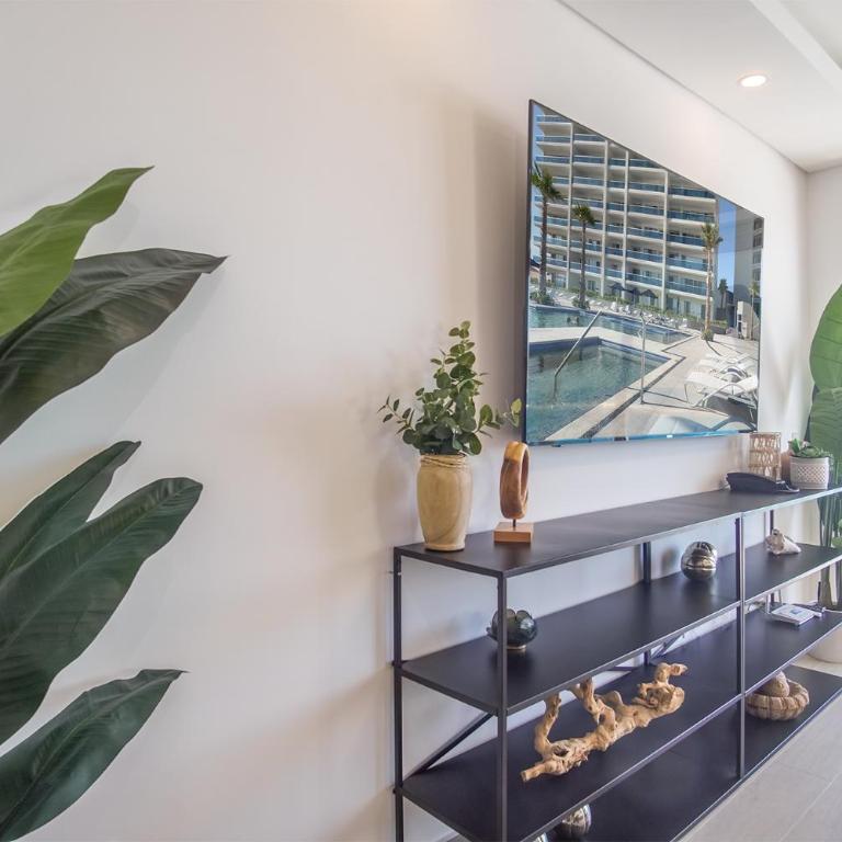 Gorgeous 2 bedroom condominium (Encantame Verano 204) - Vacation Home - 4
