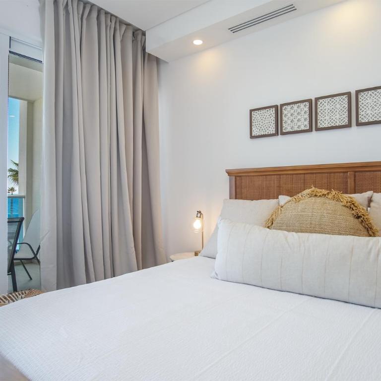 Gorgeous 2 bedroom condominium (Encantame Verano 204) - Vacation Home - 13