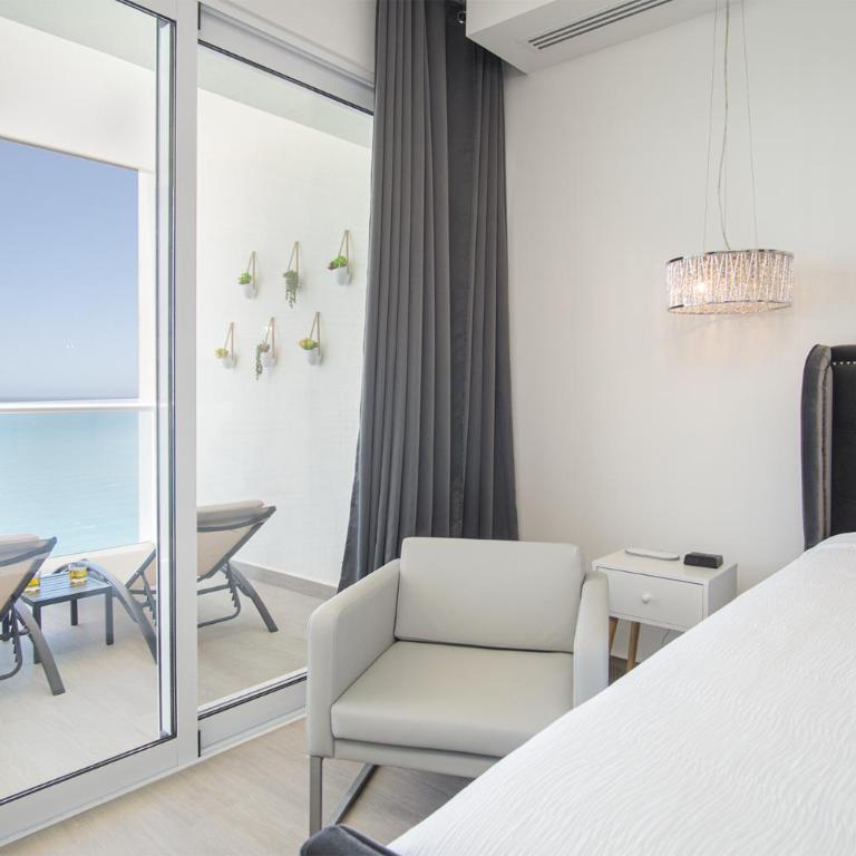Splash in The New Lazy River and Sleep In Luxury Encantame C2102 - Vacation Home - 18