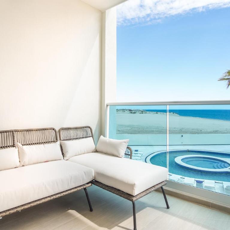 Gorgeous 2 bedroom condominium (Encantame Verano 204) - Vacation Home - 22