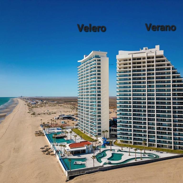 Gorgeous 2 bedroom condominium (Encantame Verano 204) - Maison de Vacances - 1