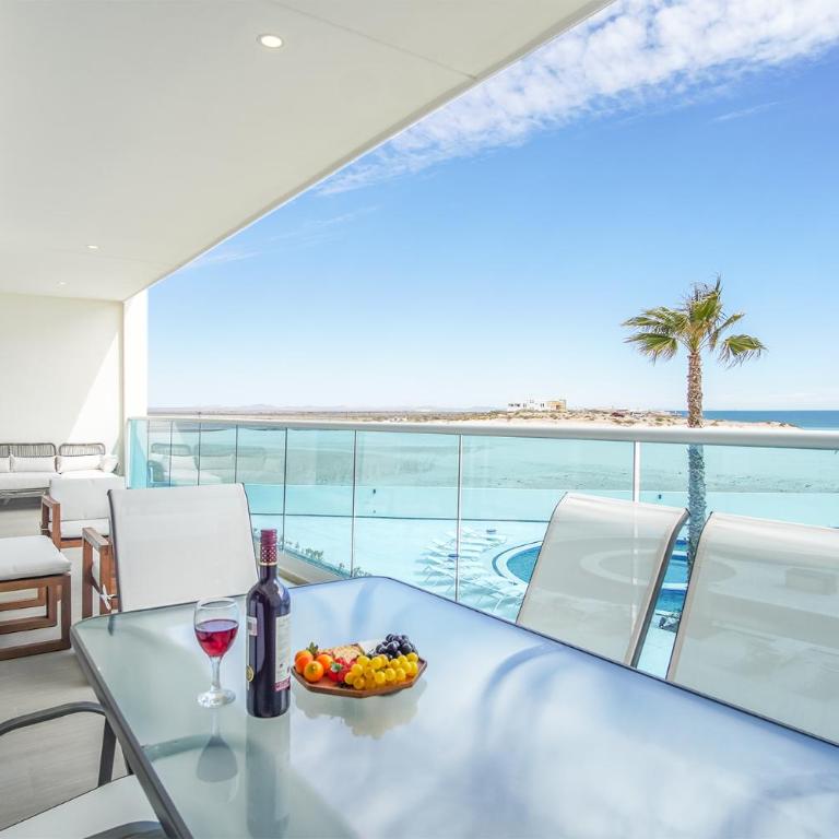 Gorgeous 2 bedroom condominium (Encantame Verano 204) - Vacation Home - 25
