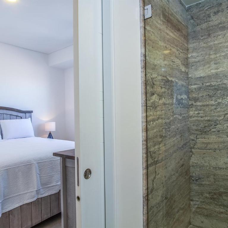 Breathtaking 3 bedroom condo Encantame Towers Velero 1801 - Vacation Home - 20
