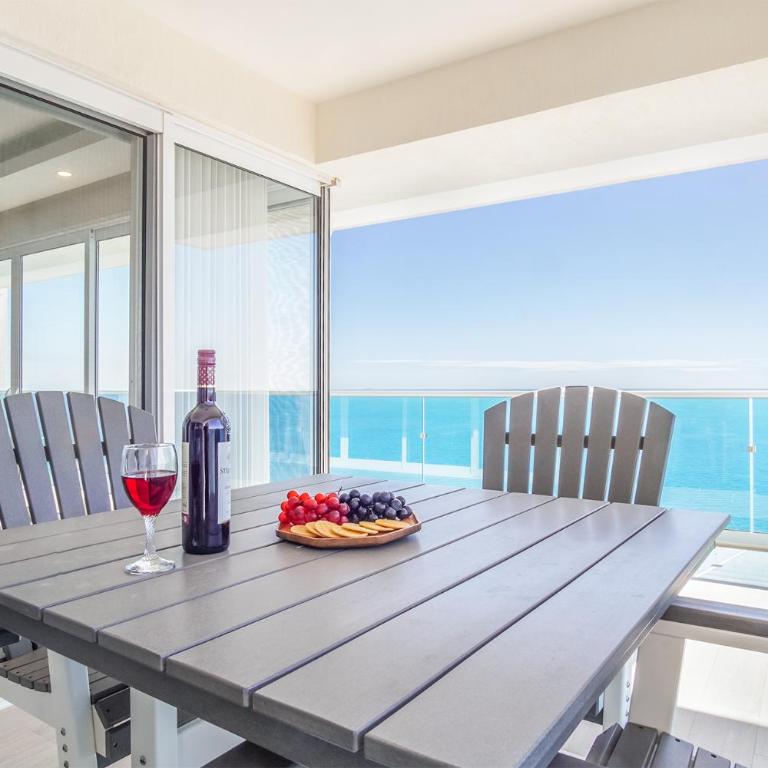 Breathtaking 3 bedroom condo Encantame Towers Velero 1801 - Vacation Home - 30