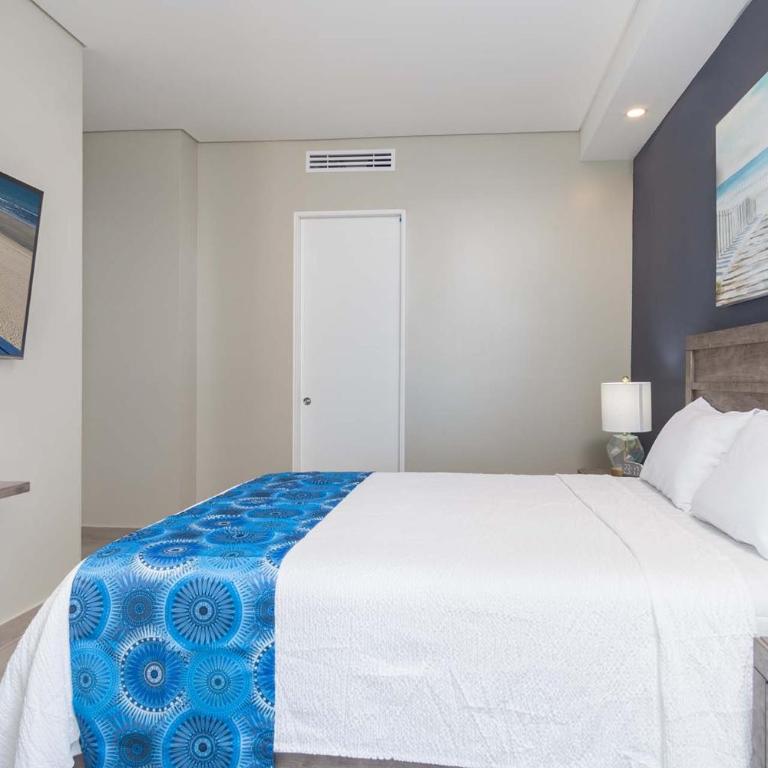 Splash in New Lazy River/Stay in Modern Luxury Encantame C-705 - Casa - 16