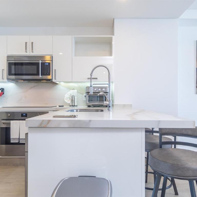 Unique condo by the beach at Encantame Towers W1803 - Casa - 7