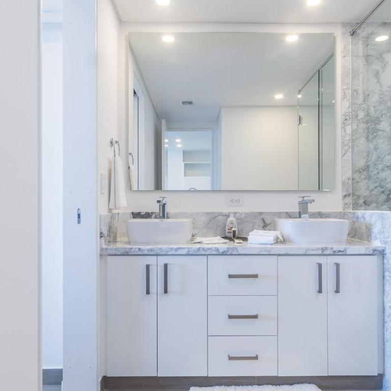 Unique condo by the beach at Encantame Towers W1803 - Casa - 16