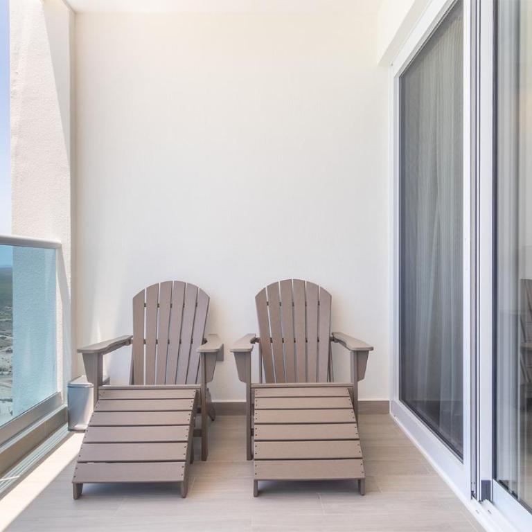 Unique condo by the beach at Encantame Towers W1803 - Casa - 18