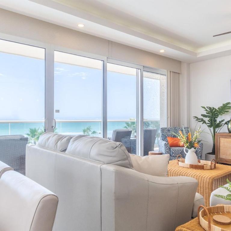 Unique condo by the beach at Encantame Towers C305 - Casa - 3