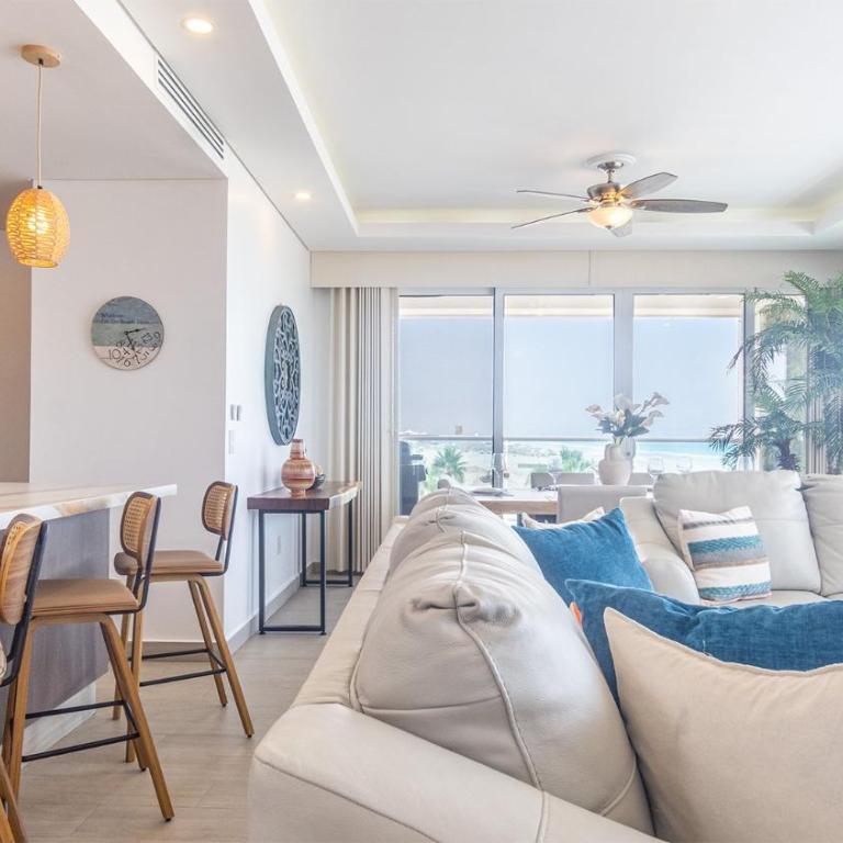 Unique condo by the beach at Encantame Towers C305 - Casa - 7