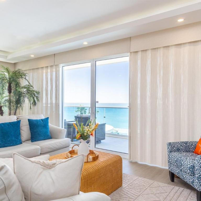 Unique condo by the beach at Encantame Towers C305 - Casa - 11