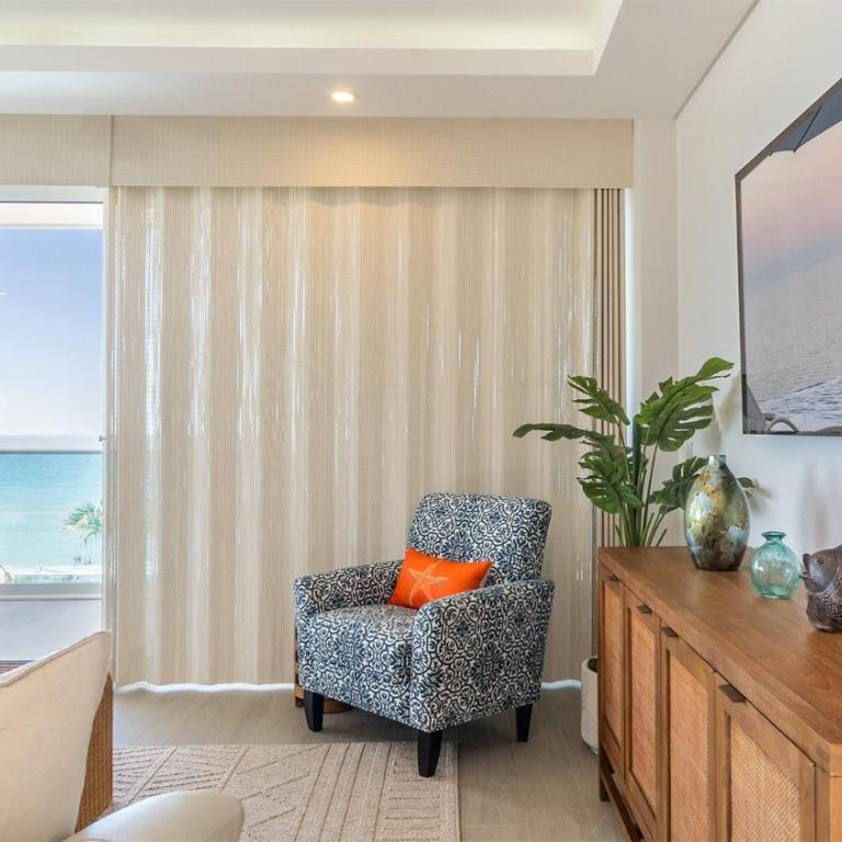 Unique condo by the beach at Encantame Towers C305 - Casa - 12