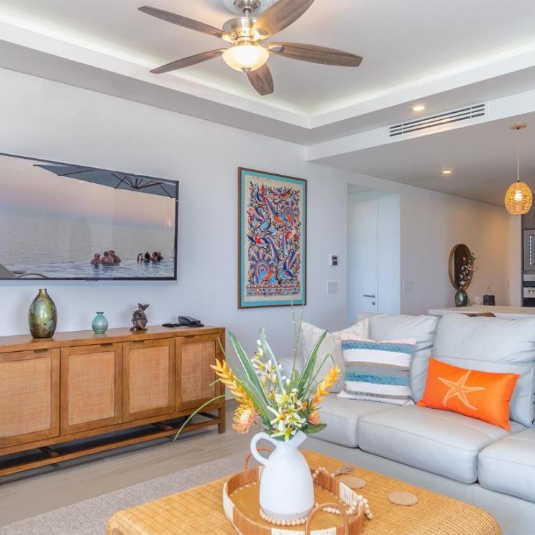Unique condo by the beach at Encantame Towers C305 - Casa - 14