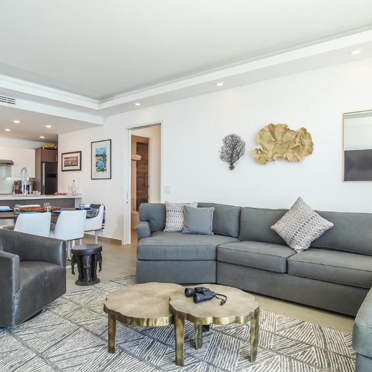 Sensational 2 bedroom condominium (Encantame Velero 1502) - Casa - 1