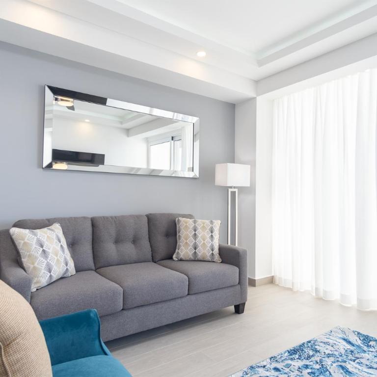Splash in The New Lazy River and Sleep In Luxury Encantame Towers Velero 303 - Vacation Home - 1