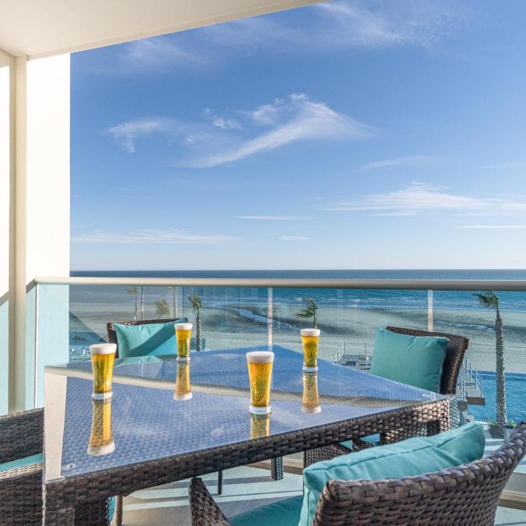 Splash in The New Lazy River and Sleep In Luxury Encantame Towers Velero 303 - Vacation Home - 4