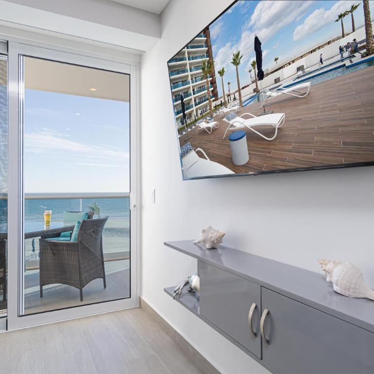 Splash in The New Lazy River and Sleep In Luxury Encantame Towers Velero 303 - Vacation Home - 10