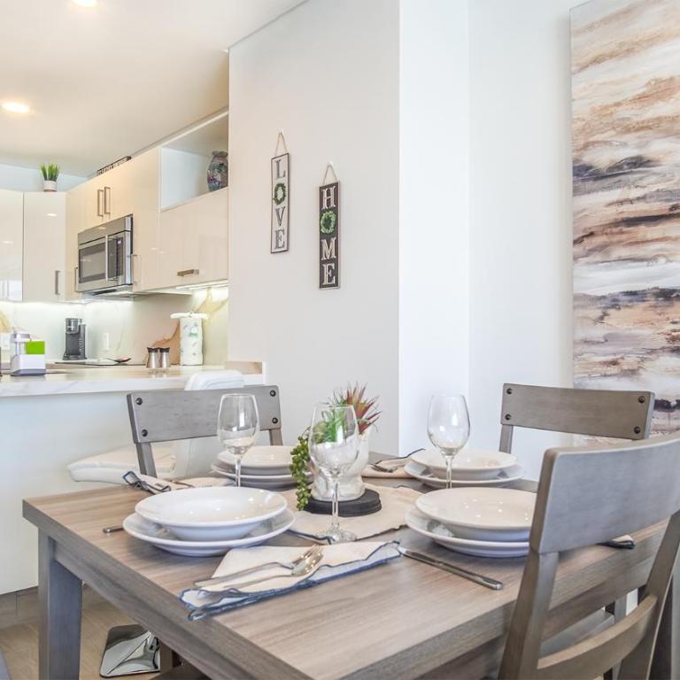 Modern Luxury, Beachfront, Ocean Views C203 Encantame - Vacation Home - 10