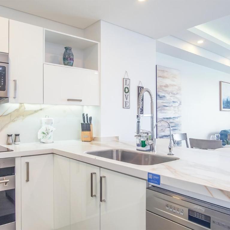 Modern Luxury, Beachfront, Ocean Views C203 Encantame - Vacation Home - 15