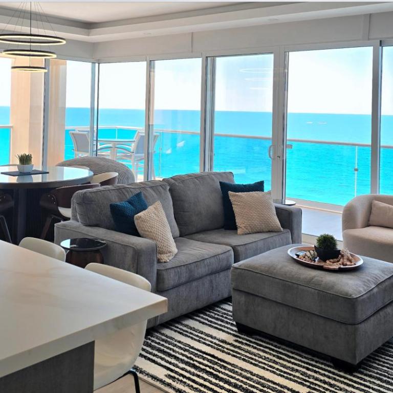 Beautiful 2 bedroom Corner Beach Front Condominium Encantame Velero 905 - Casa - 2