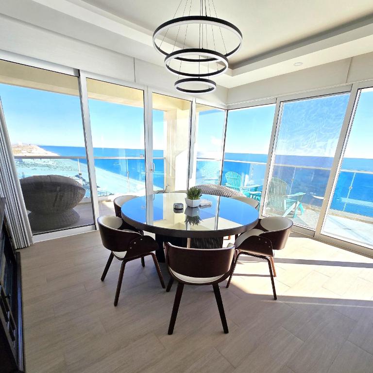Beautiful 2 bedroom Corner Beach Front Condominium Encantame Velero 905 - Casa - 5