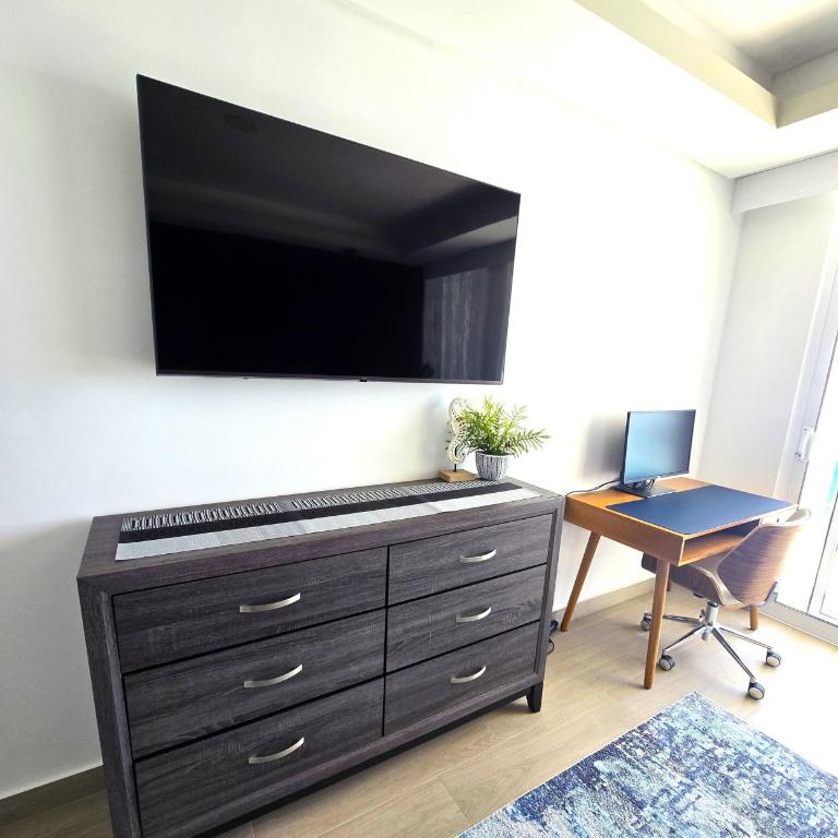 Beautiful 2 bedroom Corner Beach Front Condominium Encantame Velero 905 - Casa - 12