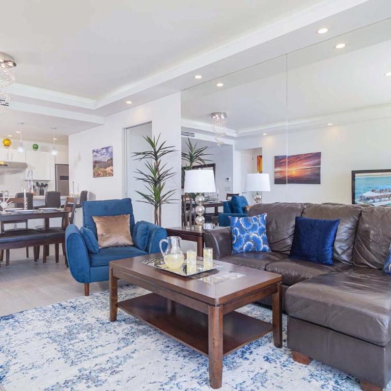 Splash in The New Lazy River/Stay in Modern Luxury Encantamae C 402 - Vacation Home - 1