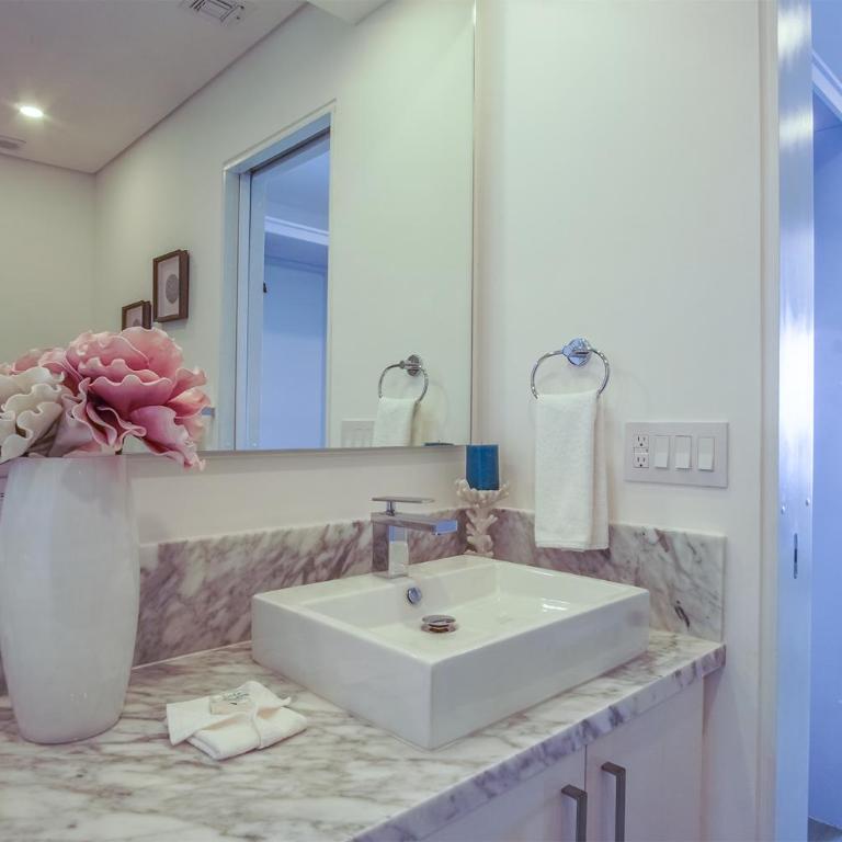 Marvelous 2 bedroom condo Encantame Towers Verano 604 - Casa - 20